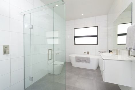 Photo of property in 160 Batty Road, Kingseat, Papakura, 2580