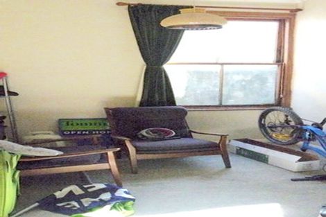 Photo of property in 44 Rolleston Street, Mount Cook, Wellington, 6021