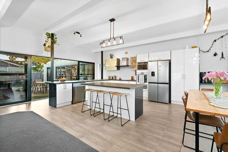 Photo of property in 11 Hillary Street, Chedworth, Hamilton, 3210