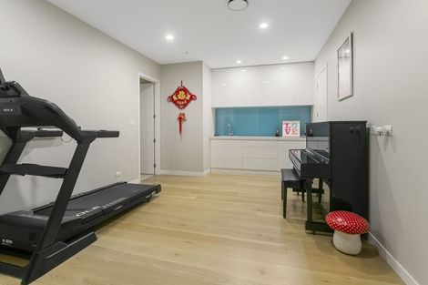 Photo of property in 12 Spyglass Street, Red Beach, 0932