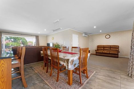 Photo of property in 9 Keywella Drive, Conifer Grove, Takanini, 2112