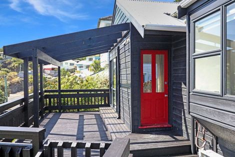 Photo of property in 113 Houghton Bay Road, Houghton Bay, Wellington, 6023