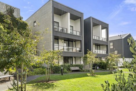 Photo of property in 2/24 Tahuhu Road, Mount Wellington, Auckland, 1062