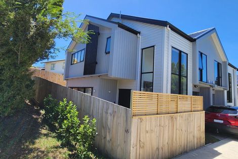 Photo of property in 132a Stapleford Crescent, Browns Bay, Auckland, 0630