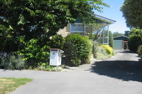 Photo of property in 21 Aileen Place, Upper Riccarton, Christchurch, 8041