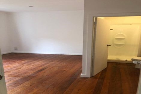 Photo of property in 1 Hinekohu Street, New Lynn, Auckland, 0600