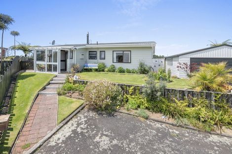 Photo of property in 5c Lindaver Grove, Merrilands, New Plymouth, 4312