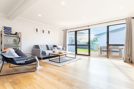 Photo of property in 42 Donovan Road, Paraparaumu Beach, Paraparaumu, 5032