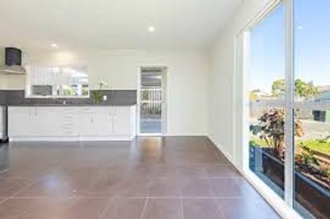 Photo of property in 68 Chelburn Crescent, Mangere East, Auckland, 2024