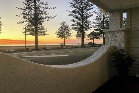 Photo of property in 597 Marine Parade, Napier South, Napier, 4110