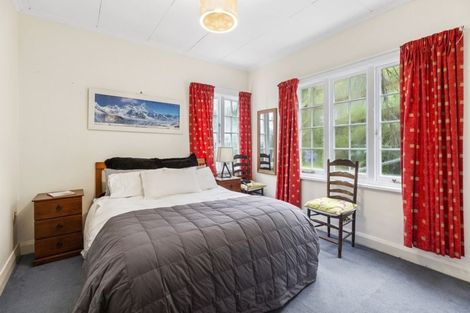 Photo of property in 51 Northland Road, Northland, Wellington, 6012