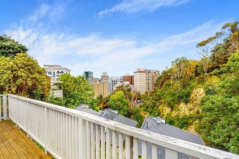 Photo of property in 51 Aurora Terrace, Kelburn, Wellington, 6012