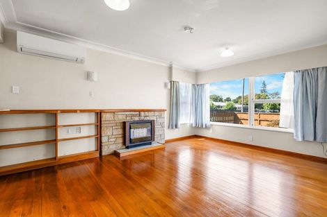 Photo of property in 19 Rutherford Street, Chedworth, Hamilton, 3210