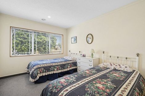 Photo of property in 21 Kotuku Drive, Paraparaumu Beach, Paraparaumu, 5032