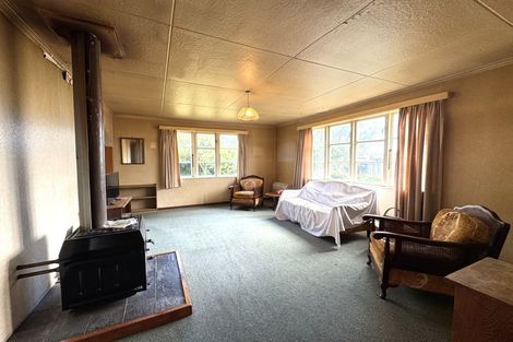 Photo of property in 94 Clyde Street, Balclutha, 9230