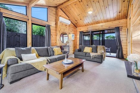 Photo of property in 40b Hillcrest Road, Hillcrest, Hamilton, 3216