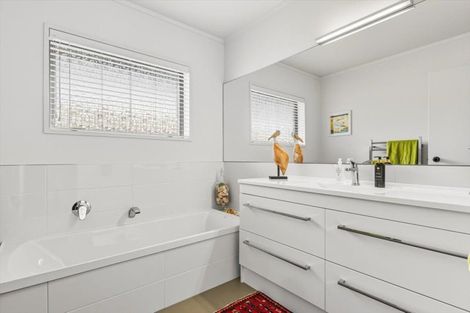 Photo of property in 16 Clydesburn Avenue, Te Puke, 3119