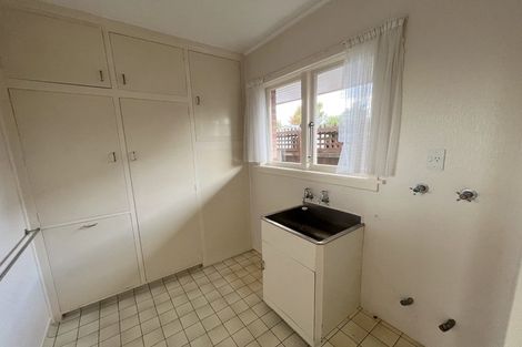 Photo of property in 3 Verran Place, Fendalton, Christchurch, 8052