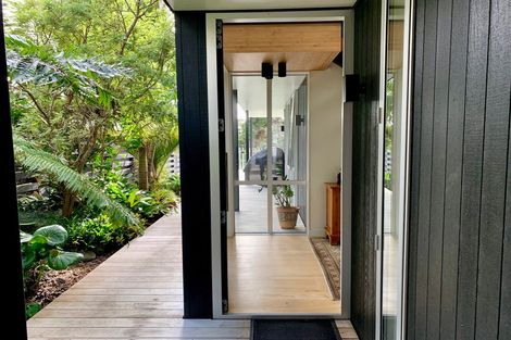 Photo of property in 95a Rame Road, Greenhithe, Auckland, 0632