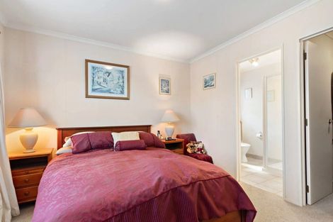 Photo of property in 40 Nuneaton Drive, Flat Bush, Auckland, 2019