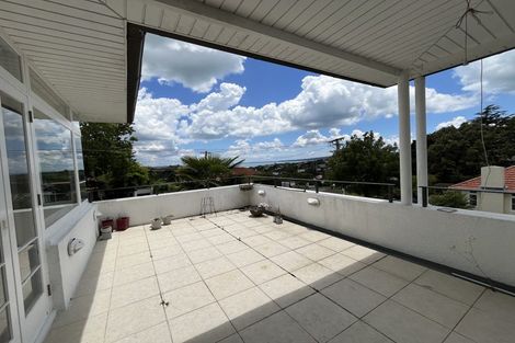Photo of property in 27 Palmer Crescent, Mission Bay, Auckland, 1071
