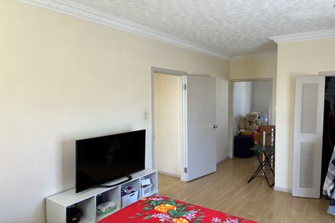 Photo of property in 49 Woodglen Road, Glen Eden, Auckland, 0602