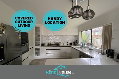 Photo of property in 208 Botany Road, Botany Downs, Auckland, 2010