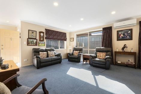 Photo of property in 17 Kestrel Heights, Arkles Bay, Whangaparaoa, 0932