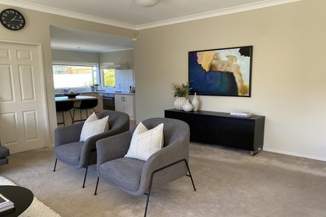 Photo of property in 16 Ryden Place, Glen Eden, Auckland, 0602
