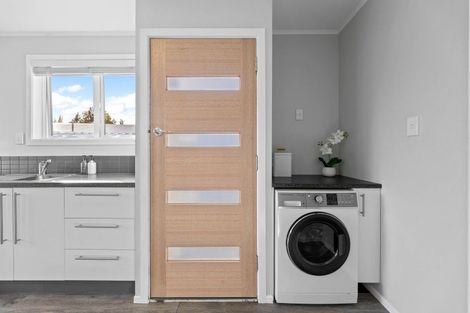 Photo of property in 45 Rangipoia Place, Turangi, 3334