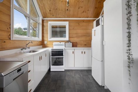 Photo of property in 125 Kenrigg Road West, Kinloch, Taupo, 3377