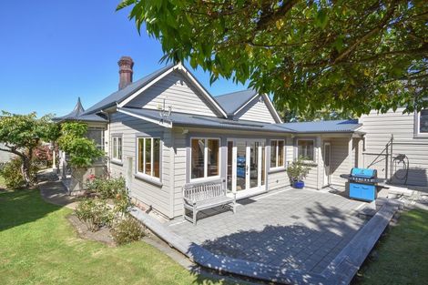Photo of property in 1 Alison Crescent, Belleknowes, Dunedin, 9011