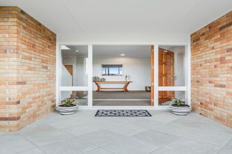 Photo of property in 30 Clifton Road, Whitford, Howick, 2571