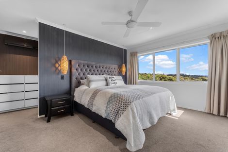 Photo of property in 10a Mackay Drive, Greenhithe, Auckland, 0632