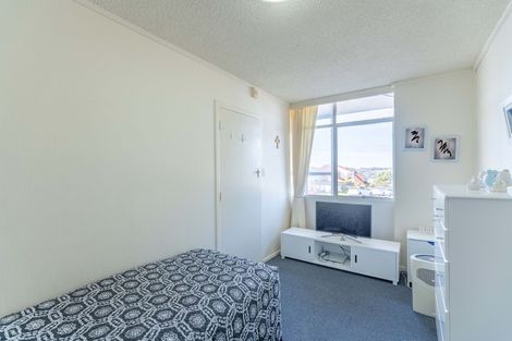 Photo of property in 23 Rangitane Street, Maupuia, Wellington, 6022