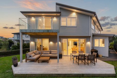Photo of property in 11 Tawatawa Street, Long Bay, Auckland, 0630