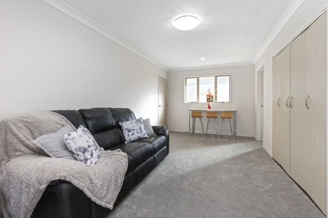 Photo of property in 21 Old Barn Road, Opaheke, Papakura, 2584