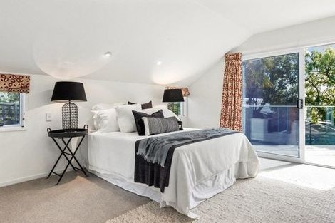 Photo of property in 1 Overdale Drive, Cashmere, Christchurch, 8022