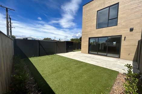 Photo of property in 73 Pipi Place, Levin, 5510