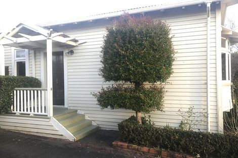 Photo of property in 8 Rogan Street, Mount Roskill, Auckland, 1041