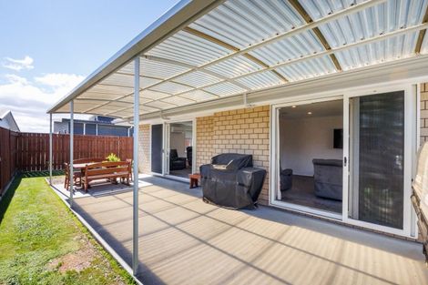 Photo of property in 15 Serenity Crescent, Kelvin Grove, Palmerston North, 4414
