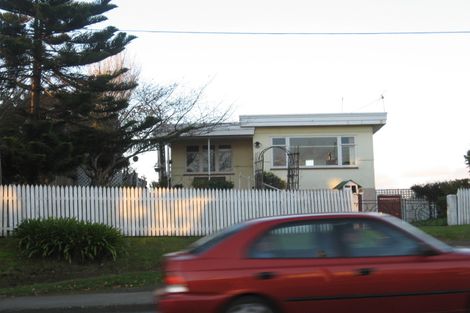 Photo of property in 77 Raumati Road, Raumati Beach, Paraparaumu, 5032