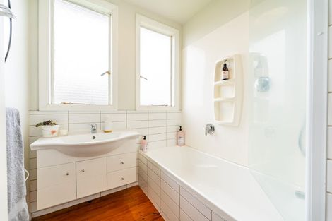 Photo of property in 2 Paignton Street, West End, Timaru, 7910