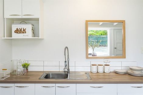 Photo of property in 42 Featherstone Avenue, Kairaki, 7630