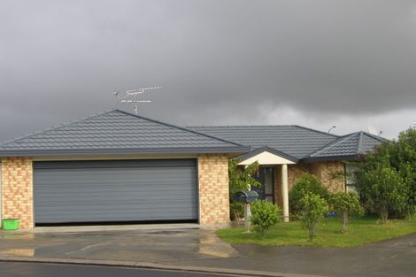 Photo of property in 15 Caragh Place, East Tamaki, Auckland, 2016