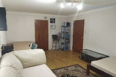 Photo of property in 25 Northpark Avenue, Northpark, Auckland, 2013