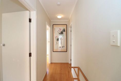 Photo of property in 6 Swan Crescent, Pakuranga, Auckland, 2010