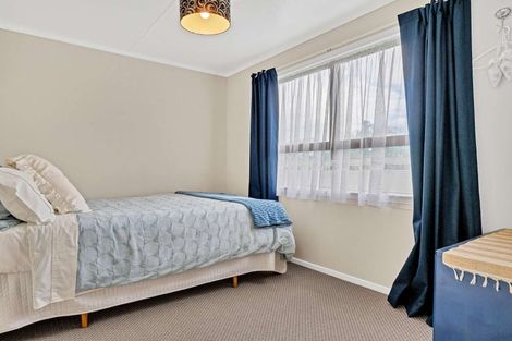 Photo of property in 100 Pukehina Parade, Pukehina, 3189