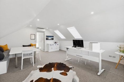 Photo of property in 31 Matheson Crescent, Albert Town, Wanaka, 9305