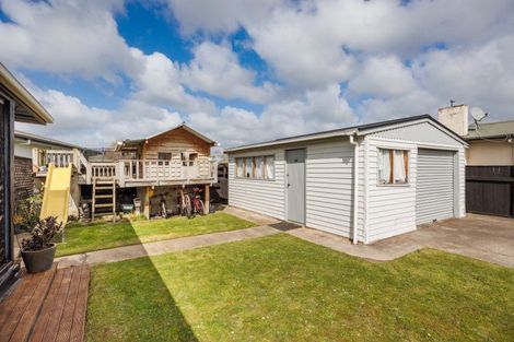 Photo of property in 144 Ruamahanga Crescent, Terrace End, Palmerston North, 4410